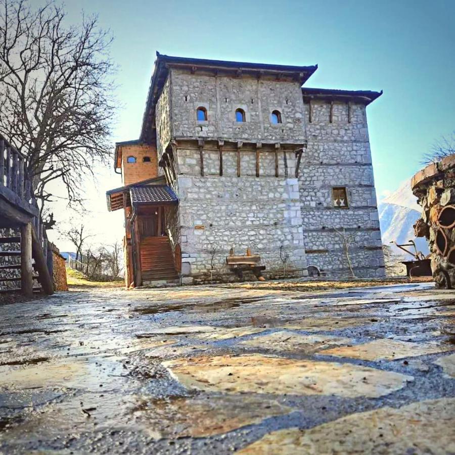 Hotel Kulla Hupi Bulqize Esterno foto
