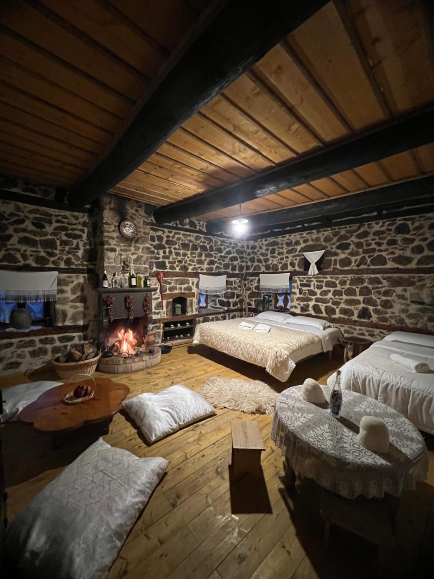 Hotel Kulla Hupi Bulqize Esterno foto